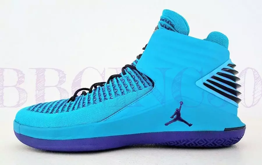 Aer Jordan 32 Charlotte Hornets Corpoideachas