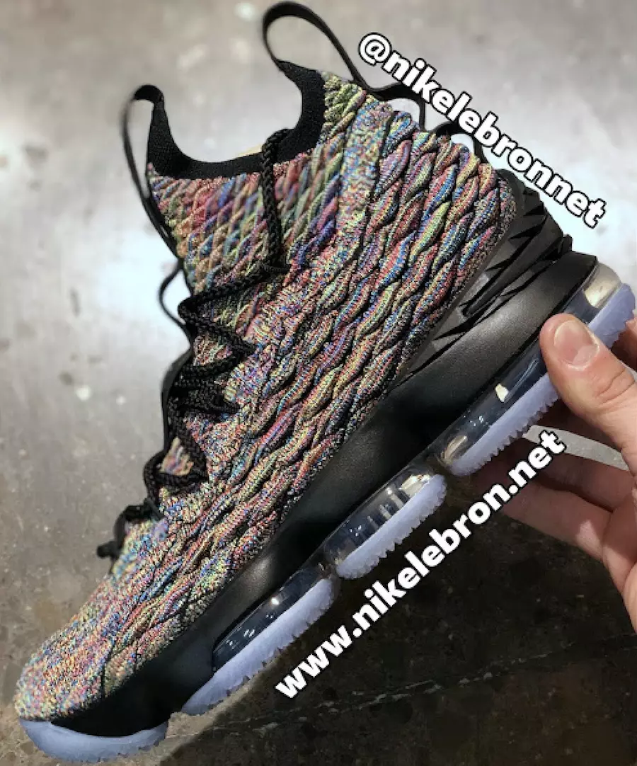 Nike LeBron 15 Fruity Pebbles Preto 897648-901