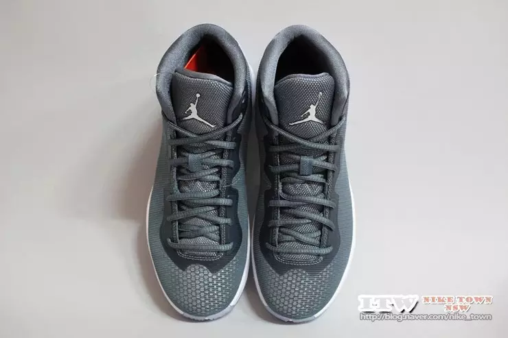 Jordan CP3 9 XI Super Fly 4 Christmas Frozen Moments