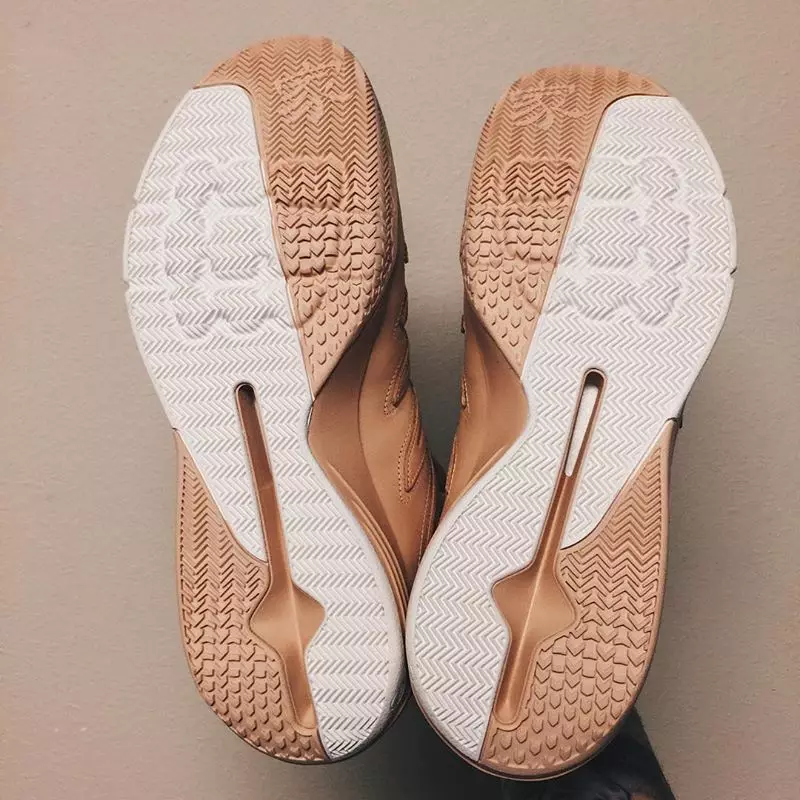 Jordan CP3 9 Vachetta Tan Hender -kaavio