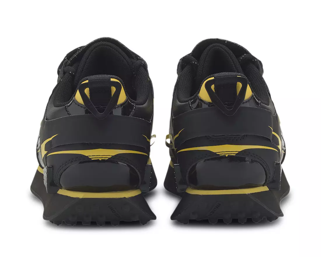 Central Saint Martins PUMA Mile Rider 374345-01 Датум на издавање