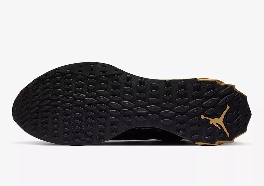 Jordan Trunner Ultimate Black Gold CJ1495-007 Data lansării