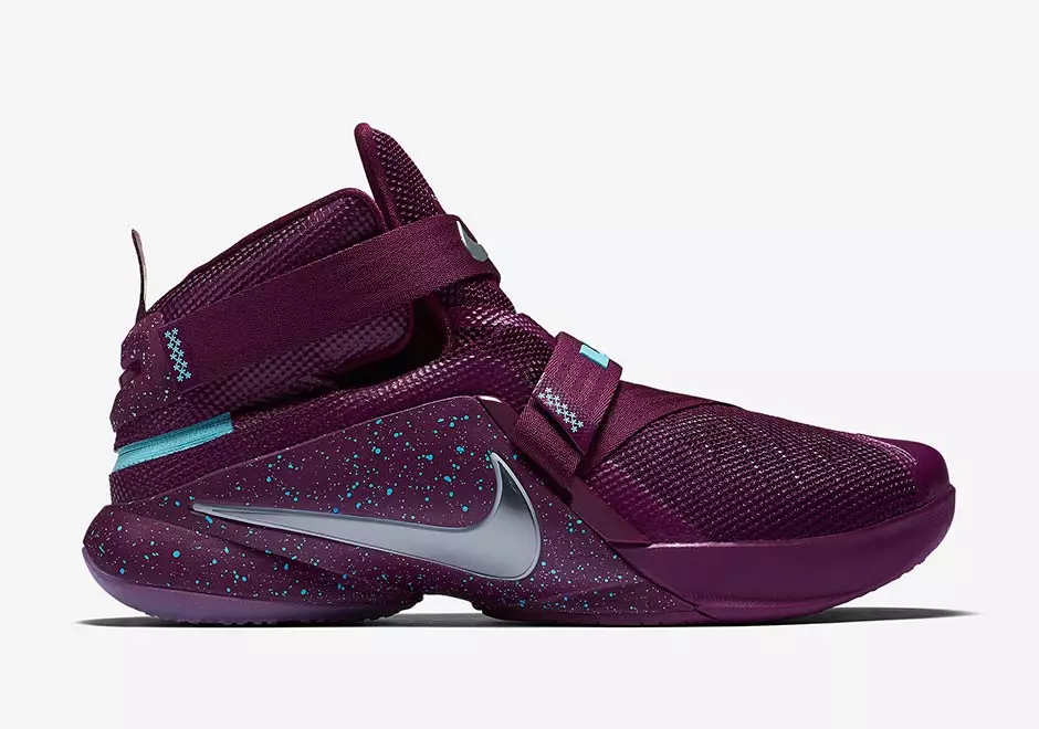 Nike LeBron Soldier 9 FlyEase