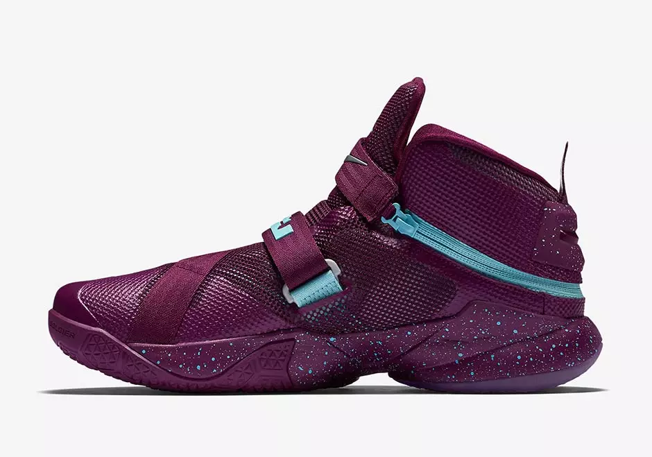 Nike LeBron Soldier 9 FlyEase