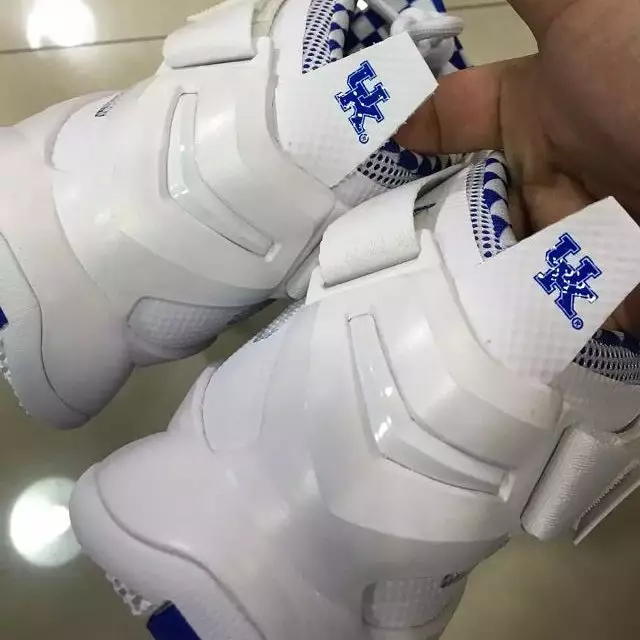 Nike LeBron Soldier 9 Kentucky Gran Nación Azul