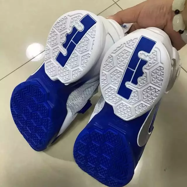 Saighdiúir Nike LeBron 9 Náisiún Mór Gorm Kentucky