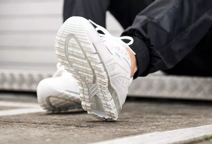 ASICS Gel Kayano 5 360 Triple White Дата выпуску