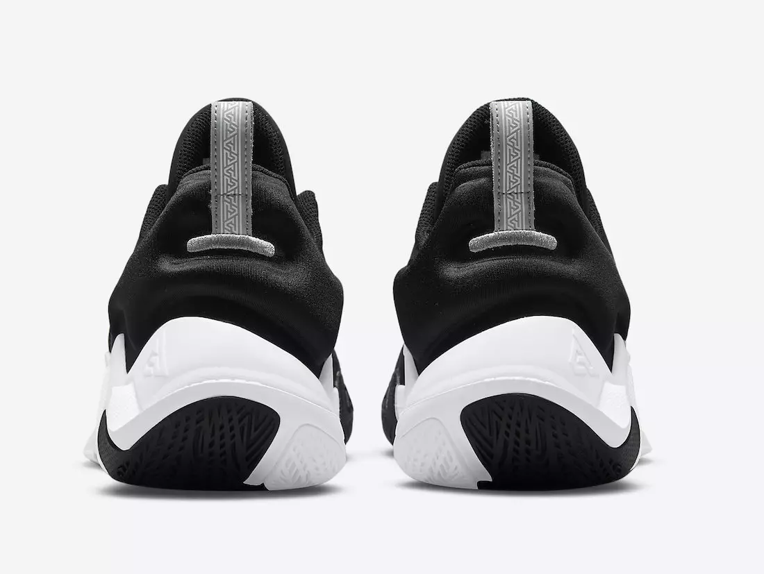 Санаи барориши Nike Giannis Immortality Black White Volt CZ4099-010