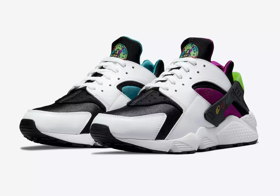 تم الكشف عن فيلم Nike Air Huarache "السلام ، الحب ، Swoosh" في مقاس الكبار