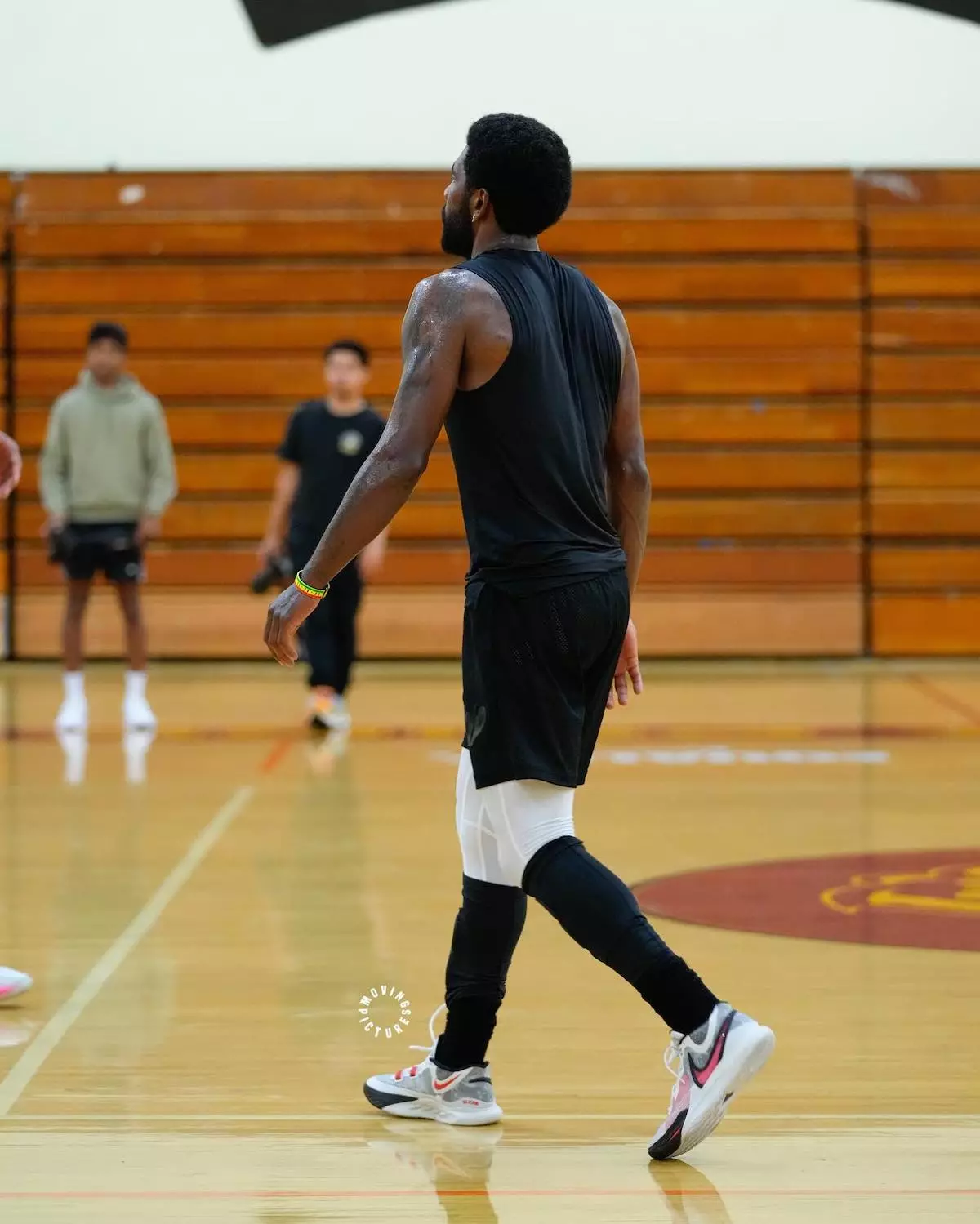 Kyrie Irving Ngày phát hành Nike Kyrie 8 DJ6017-100