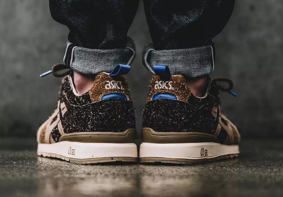 giày thể thao mita x ASICS GT-II Squirrel On-Feet