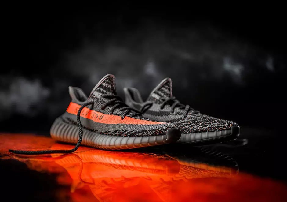 Versiunea confirmată a aplicației adidas Yeezy 350 Boost V2