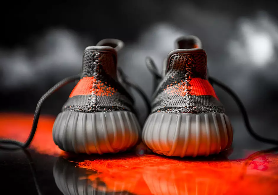 adidas Yeezy 350 Boost V2 расталған қолданбаның шығарылымы