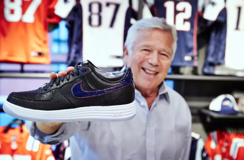 The Patriots x Nike Lunar Force 1 36972_1