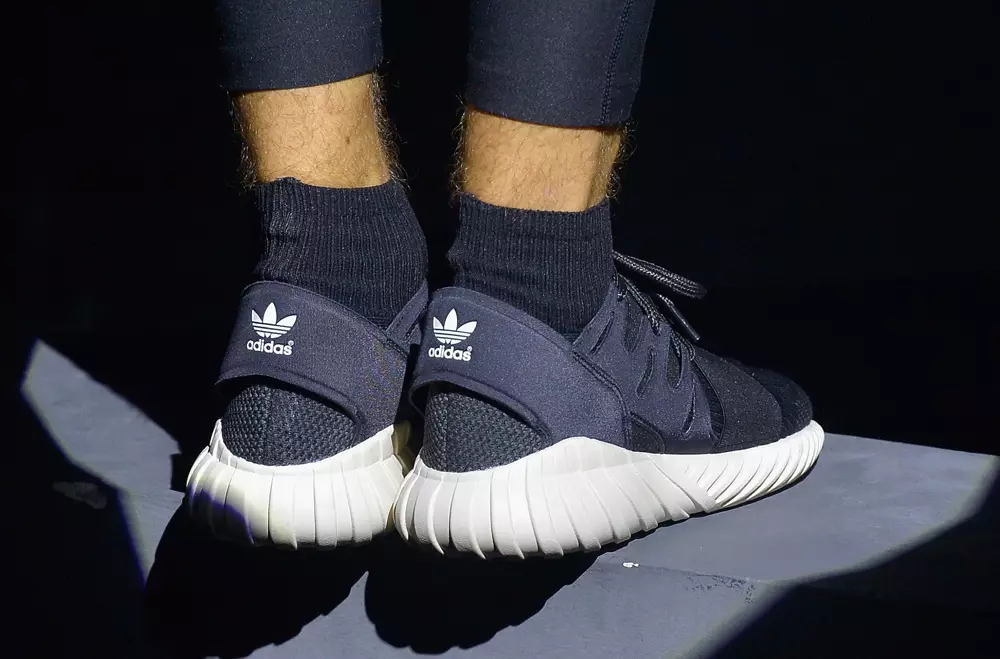 أديداس أوريجينالز Tubular Doom