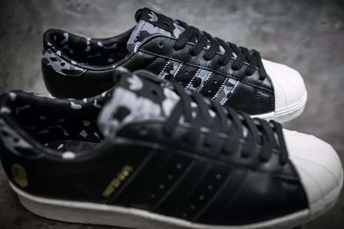 Consorțiul adidas BAPE UNDTFD Superstar anii 80