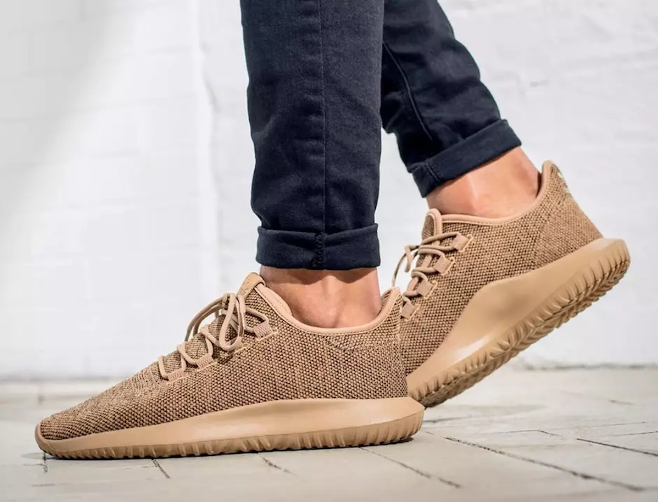 adidas Tubular Shadow ကတ်ထူပြား