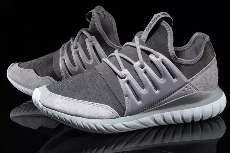 adidas Tubular Radial Fleece