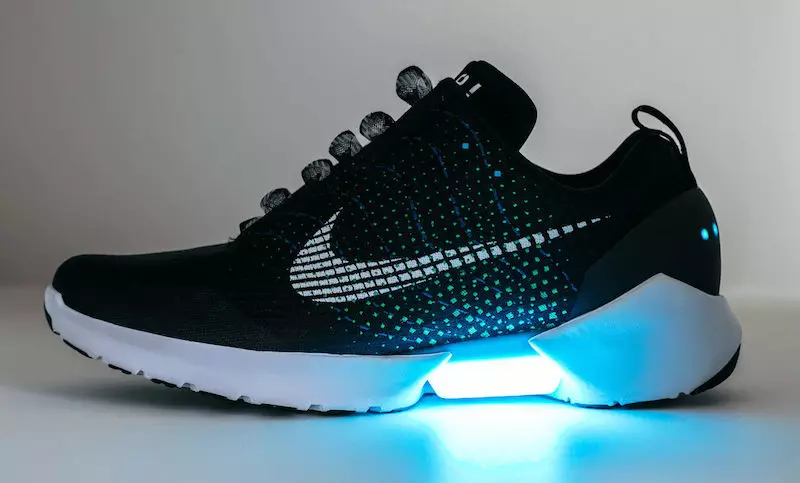 Nike HyperAdapt Online Дата на издаване