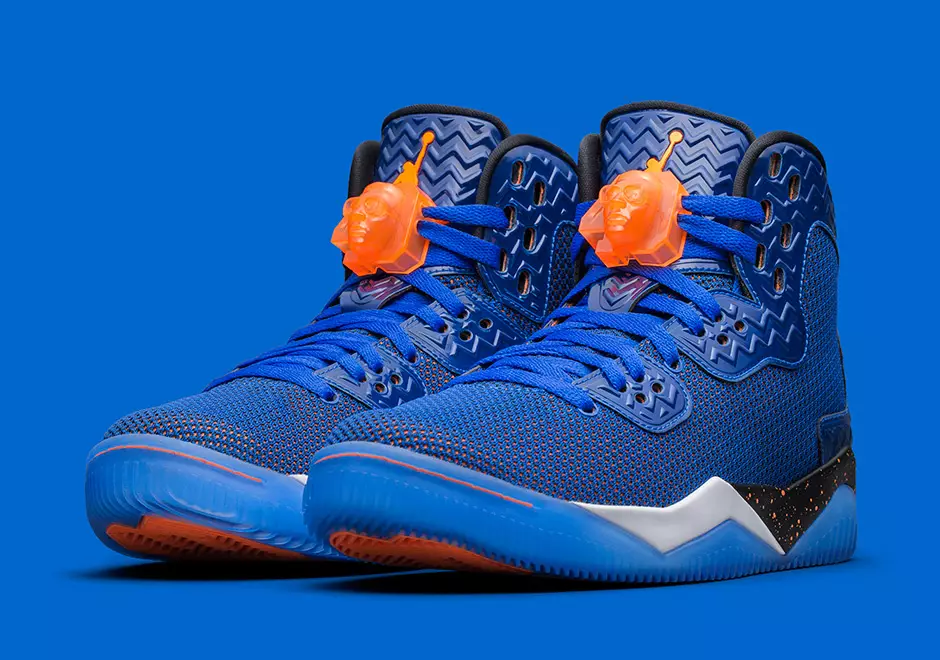 Jordan Spike 40 Royal Game