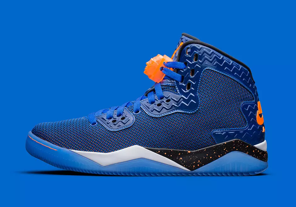 Jordan Spike 40 žaidimas Royal