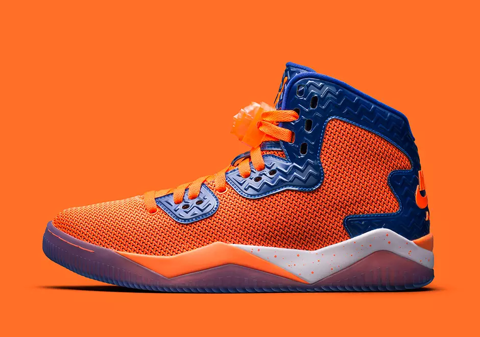 Jordan Spike 40 Totaal Oranje