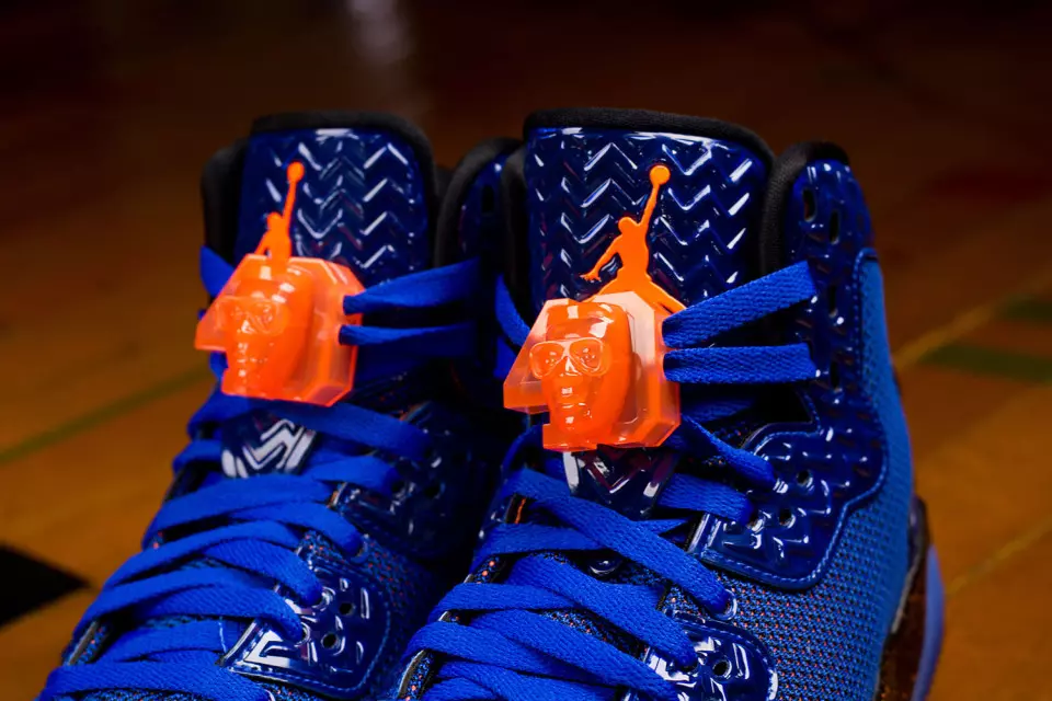 Air Jordan Spike 40 Spike Lee ဂိမ်းတော်ဝင်