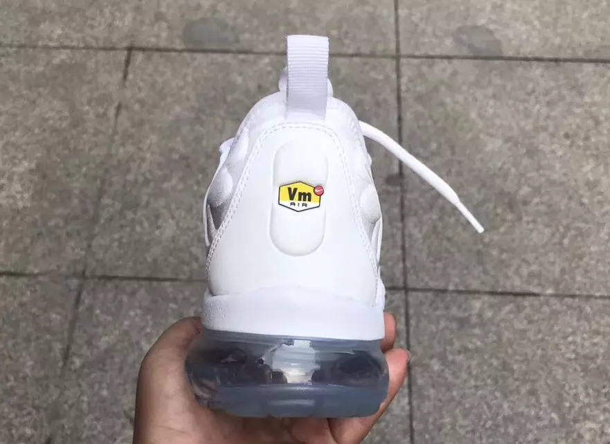 Nike VaporMax Plus Üçlü Beyaz