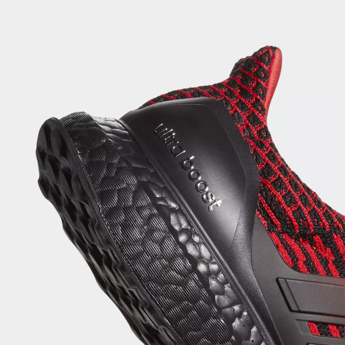 Adidas Ultra Boost 5.0 DNA Scarlet Black H01014 Julkaisupäivä