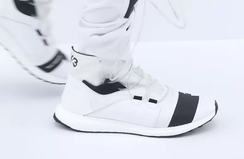 adidas Y-3 ra mắt bộ sưu tập giày dép xuân hè 2017