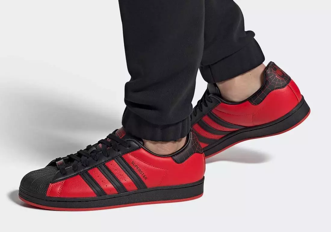 Датум на издавање на adidas Superstar Miles Morales GV7128