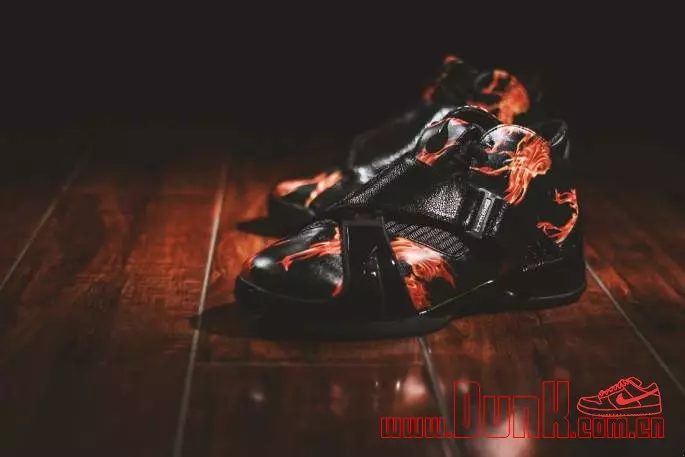 adidas TMAC 5 Er ist auf Feuerflamme