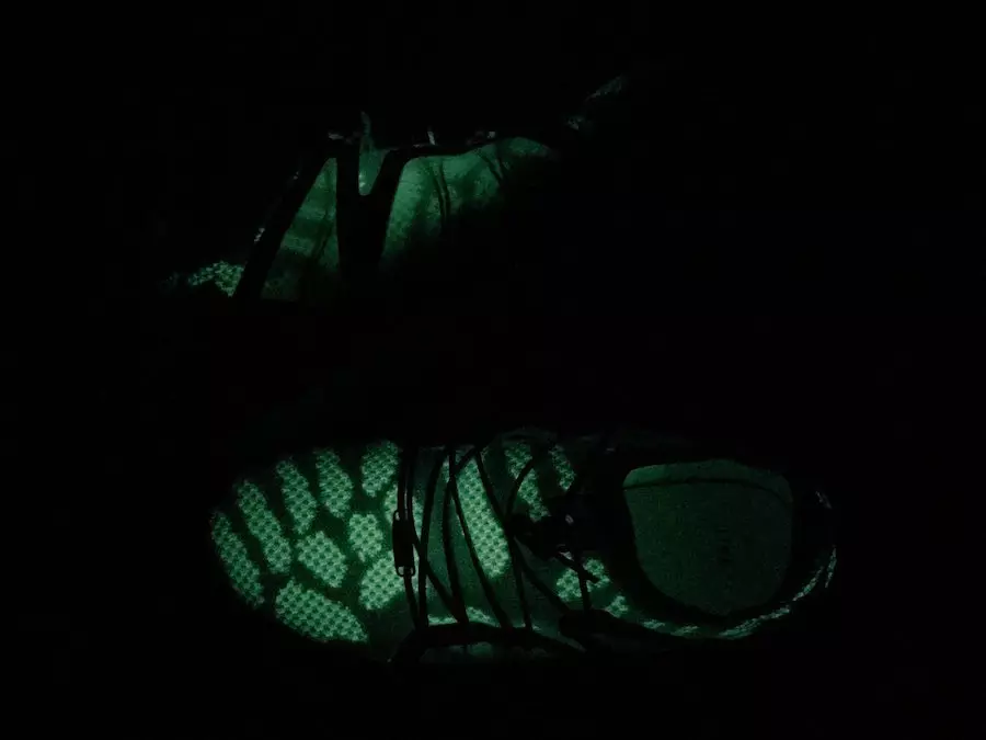 Hỗ trợ BAIT adidas EQT 93/16 Glow in the Dark