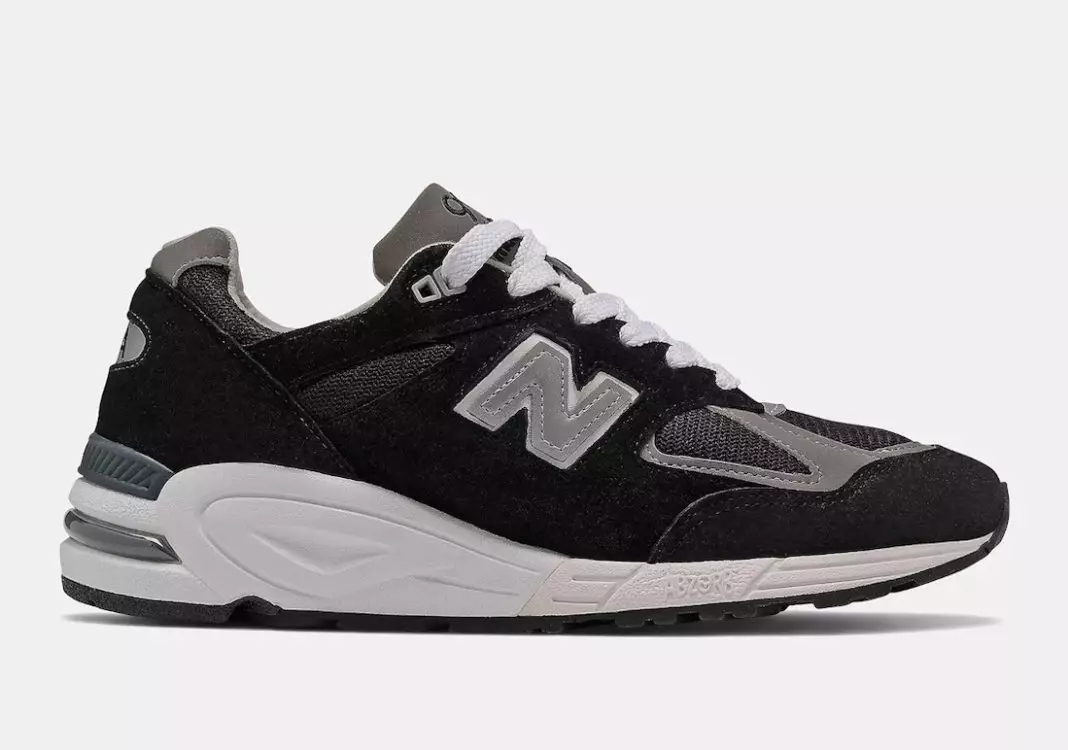 Tanggal Rilis New Balance 990v2 Black White M990BL2