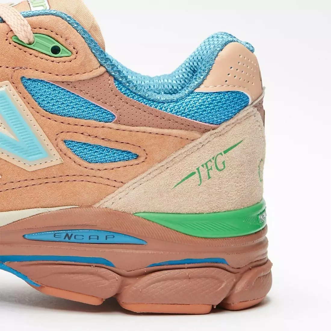 Joe Freshgoods New Balance 990v3 אַרויס קליידער מעלדונג טאָג