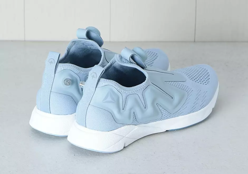 Reebok Pump Supreme Light အပြာရောင်