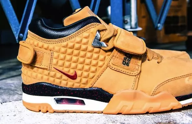 Nike Air Trainer Cruz Samanlık Buğday