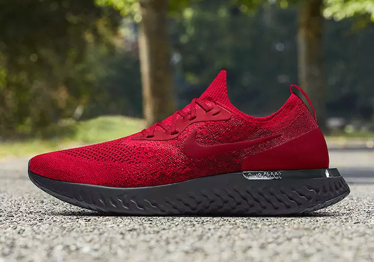 NIKEiD Epic React Flyknit Koreatown Los Andžele