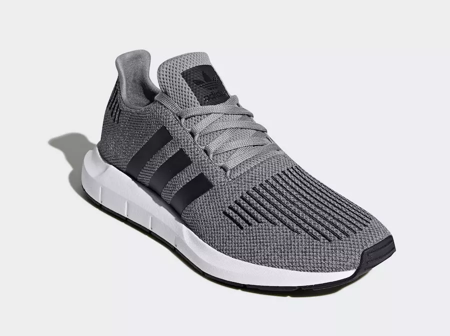 adidas Swift Run cinza três CQ2115