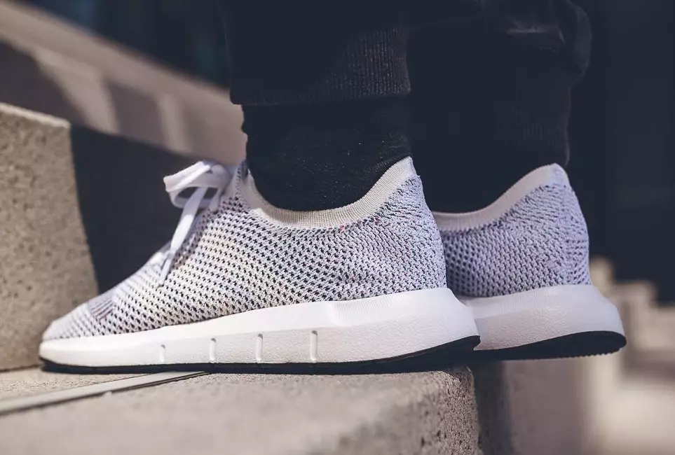 adidas Swift Run Gói nhiều màu