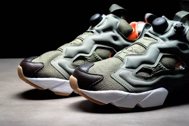 Chaqueta de vuelo mita x Winiche Co. x Reebok Insta Pump Fury