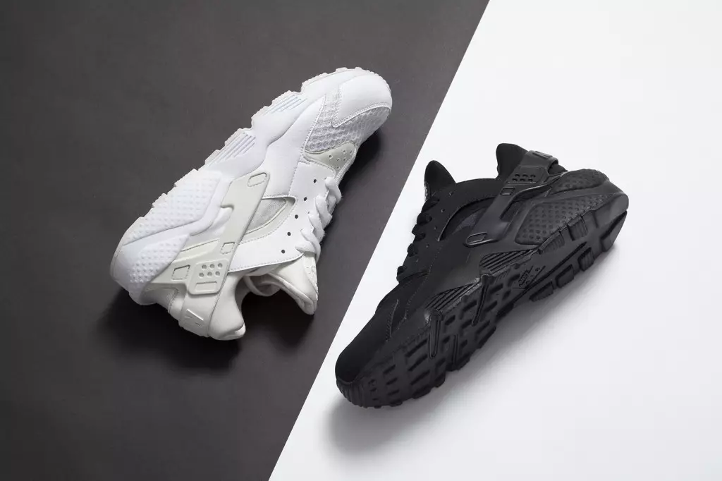 Fekete-fehér-Szoba-Nike-Huarache-3-1024x682