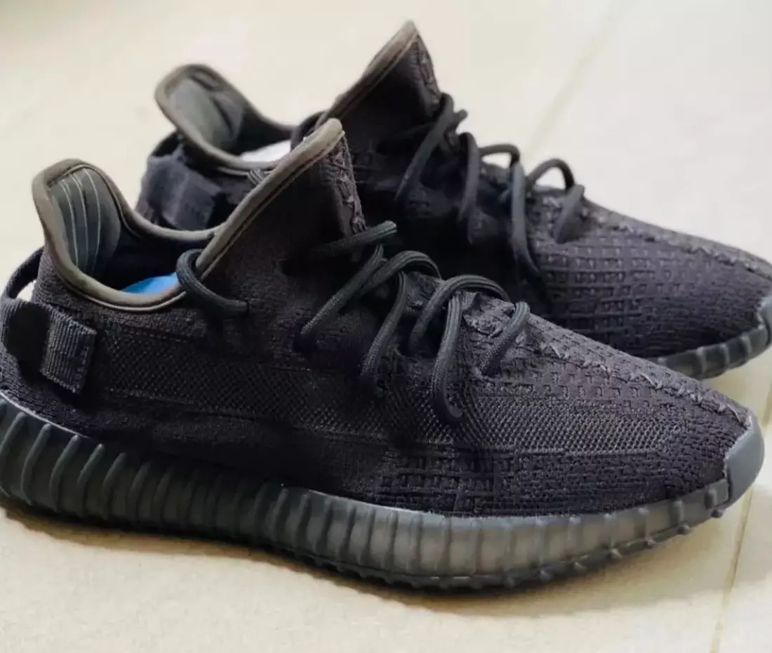 Adidas Yeezy Boost 350 V2 Onyx HQ4540 Megjelenés dátuma Ár