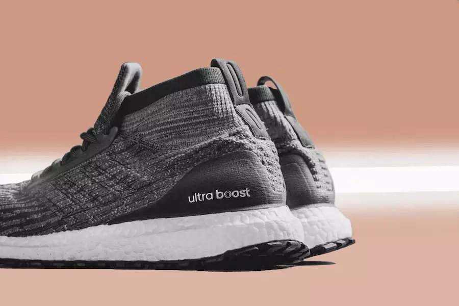 adidas Ultra Boost ATR Mittelgrau CG3000