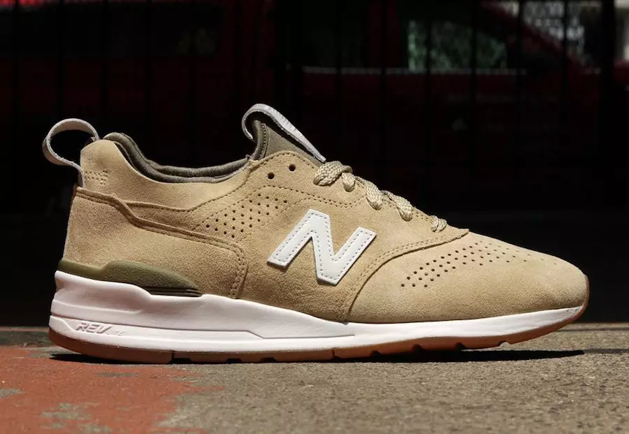 New Balance 997 được cấu tạo từ sắc tố và xương