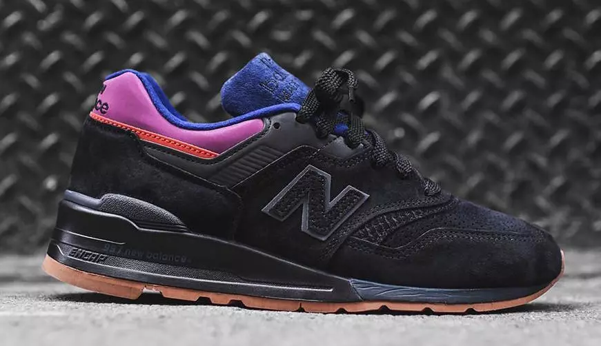 New Balance 997 crni magnet