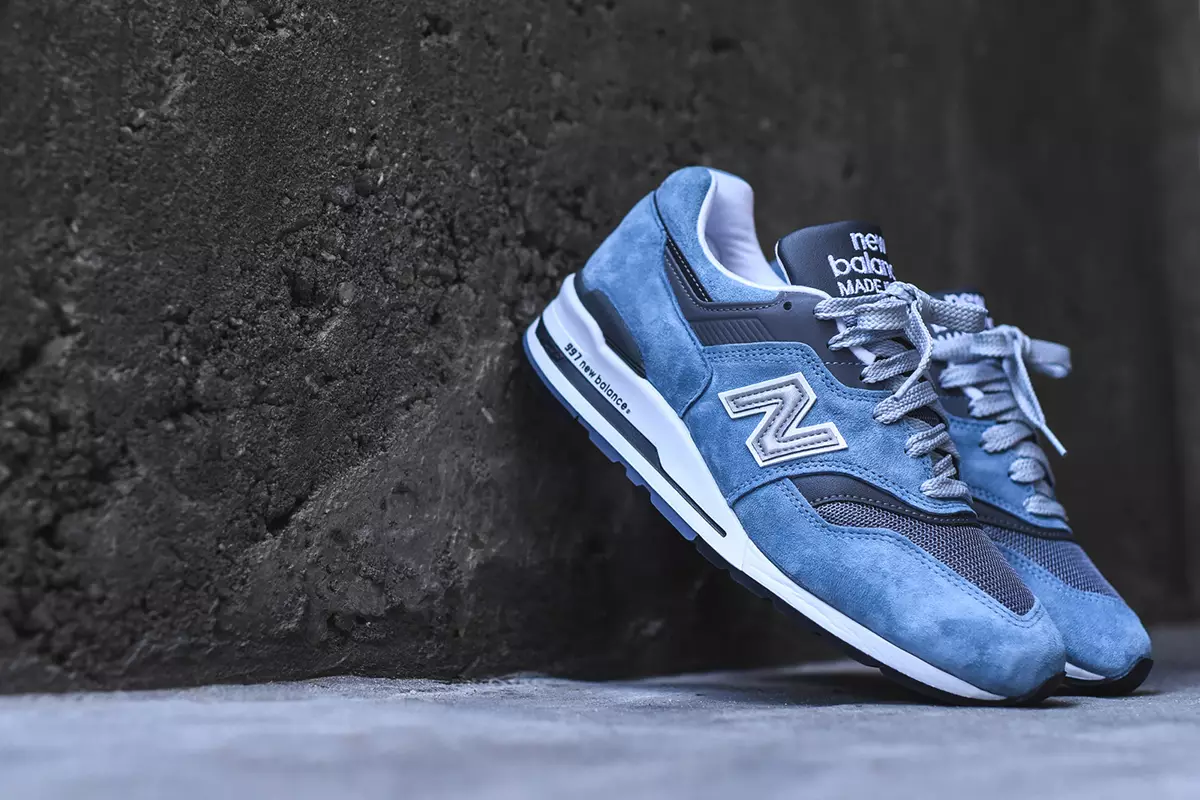 New Balance 997 အပြာနုရောင်