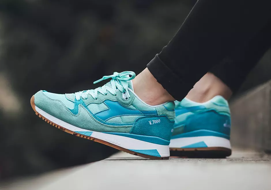 Diadora V7000 Aqua Pack