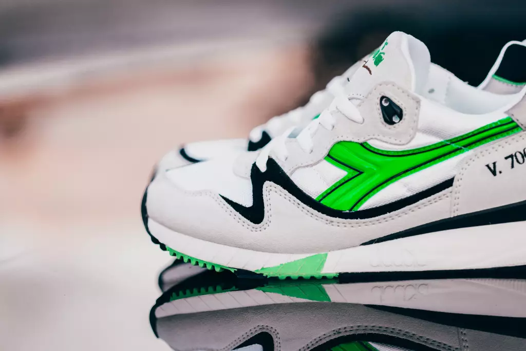 Diadora V7000 OG ווייַס גרין פלואָ