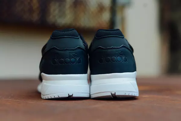 Diadora N9000 Hitam